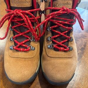 Columbia Athletic Shoes - Tan and Red